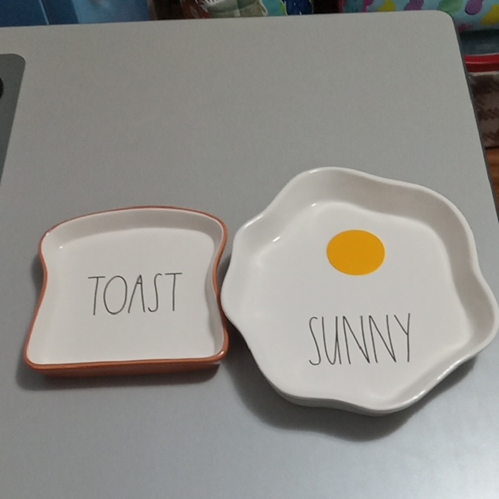 Rae Dunn Breakfast Plate Set